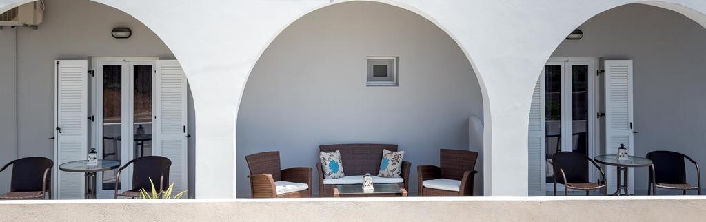 Aigli Villa Fira  Exteriör bild