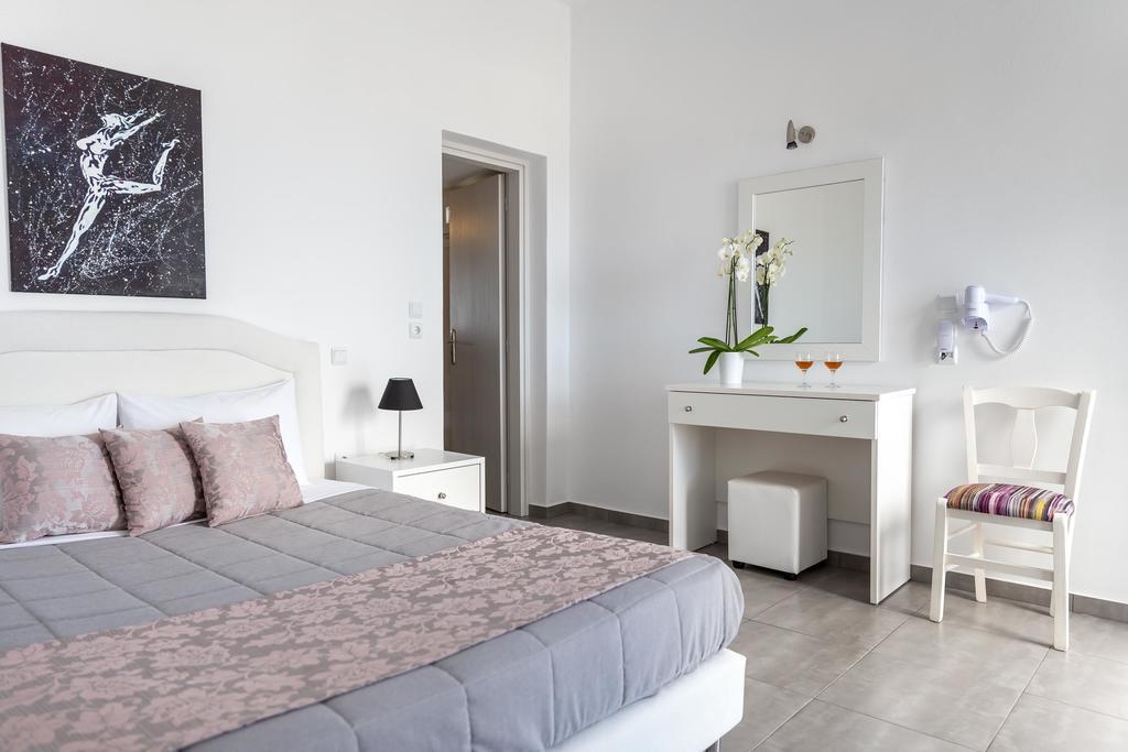 Aigli Villa Fira  Rum bild